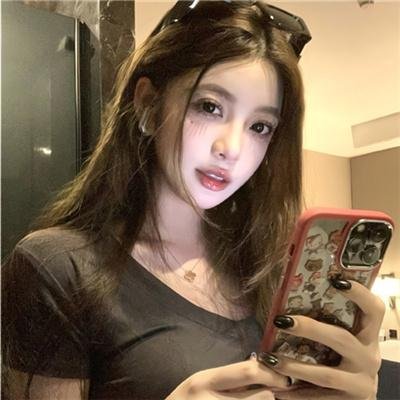 娇娃偷情 海报