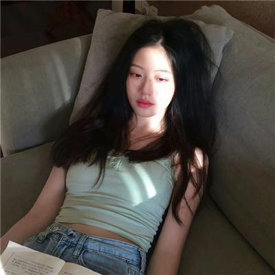 万花嬉春 海报